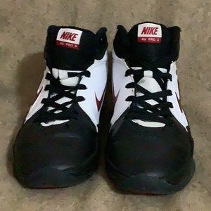 Nike.AV Pro 3 US 7 Youth